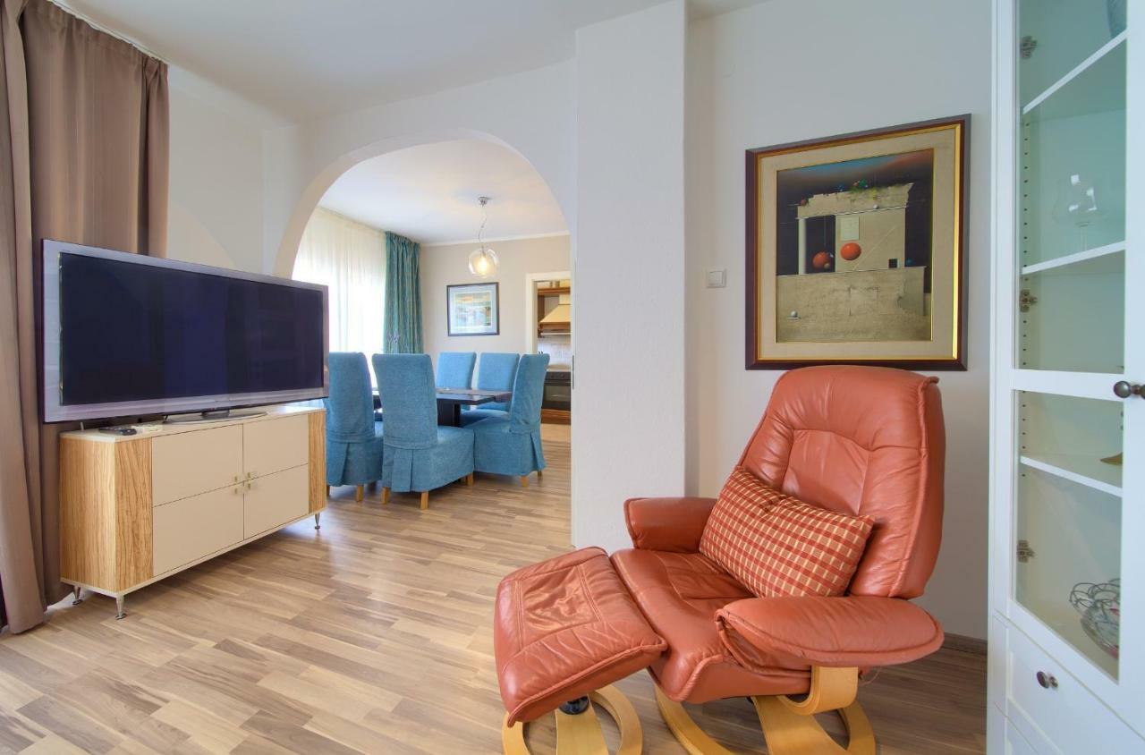 Villa Maria Krk Town Extérieur photo